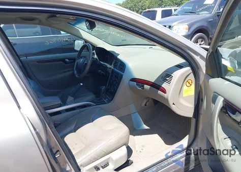 2004 Volvo Xc70 2.5T из США, поврежденный, VIN YV1SZ59HX41129068